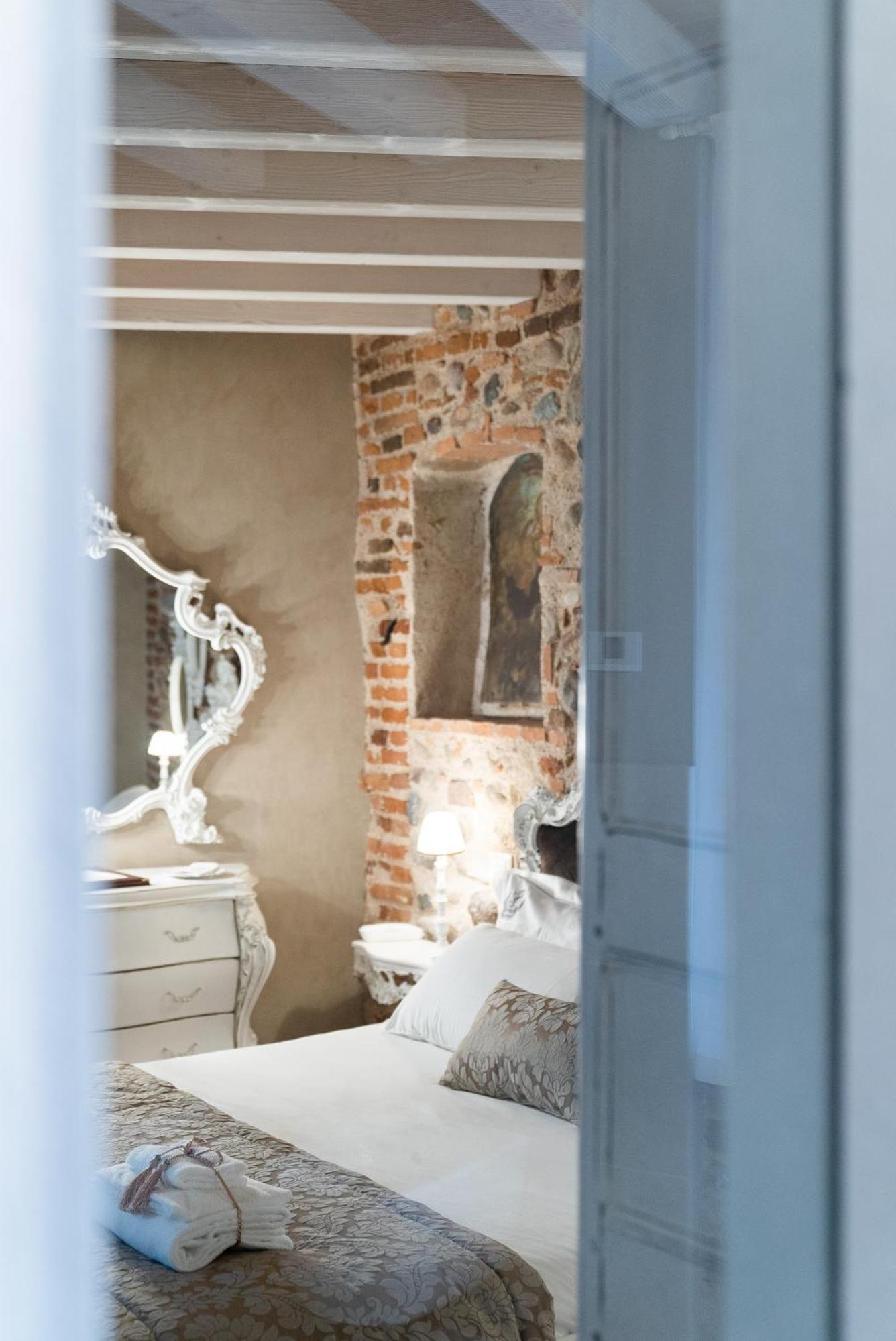 Regia Rosetta - Royal Rooms Borghetto Valeggio sul Mincio Exteriör bild