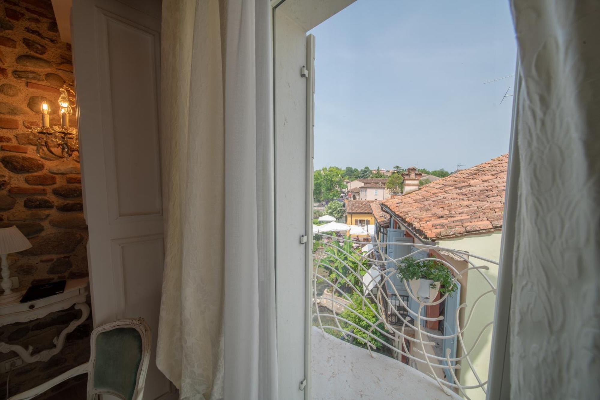 Regia Rosetta - Royal Rooms Borghetto Valeggio sul Mincio Exteriör bild